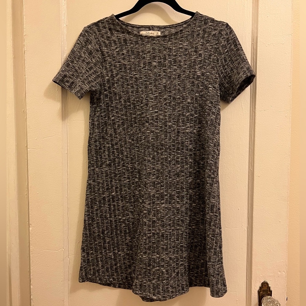 A&F grey T-shirt dress